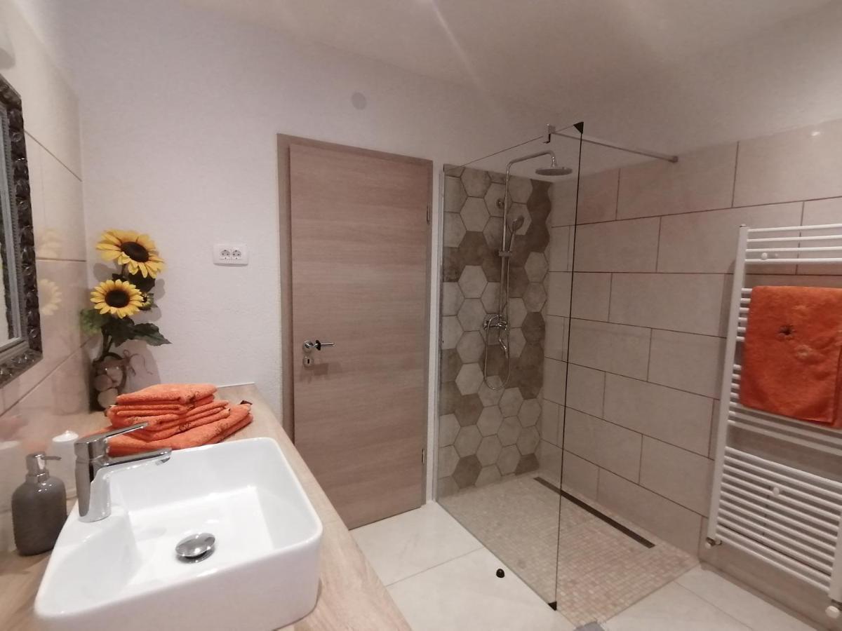 Apartment Sandra2 로브란 외부 사진