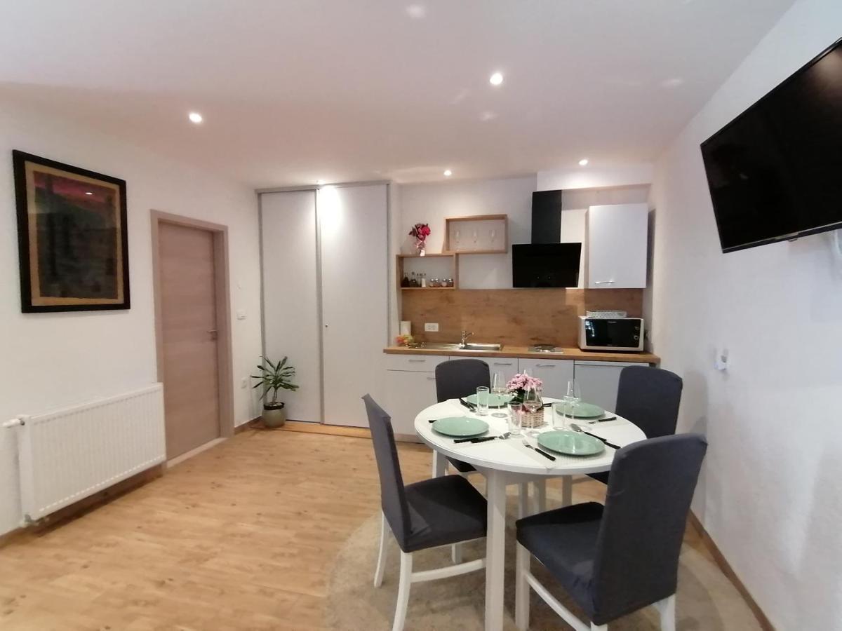Apartment Sandra2 로브란 외부 사진